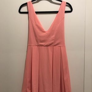 ✨HP✨ Tobi - V Cut Mini Dress in Peach